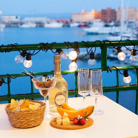 La Finestra Sul Mare Central Apartment Vista Mare อันซีโอ ภายนอก รูปภาพ