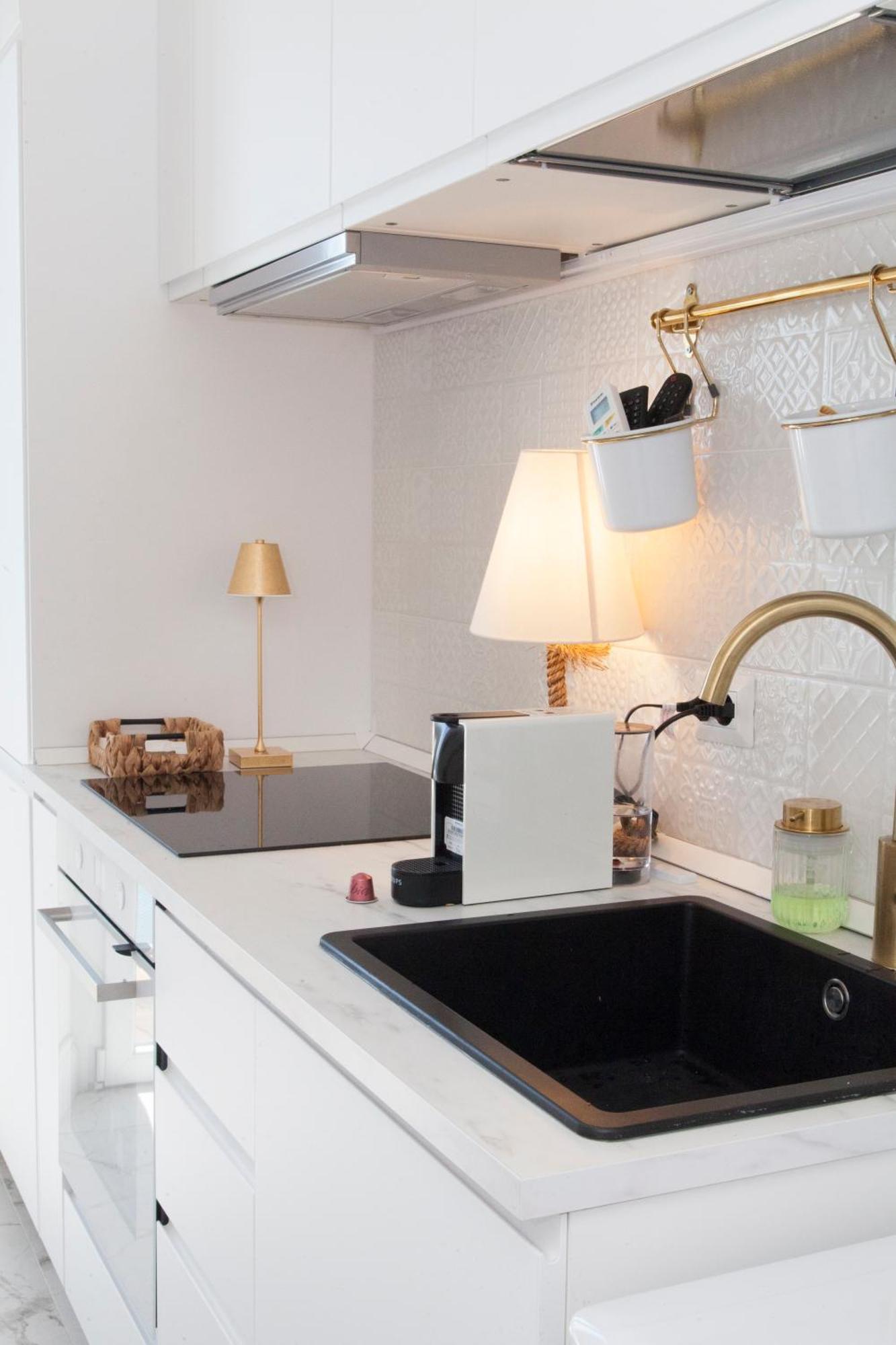 La Finestra Sul Mare Central Apartment Vista Mare อันซีโอ ภายนอก รูปภาพ