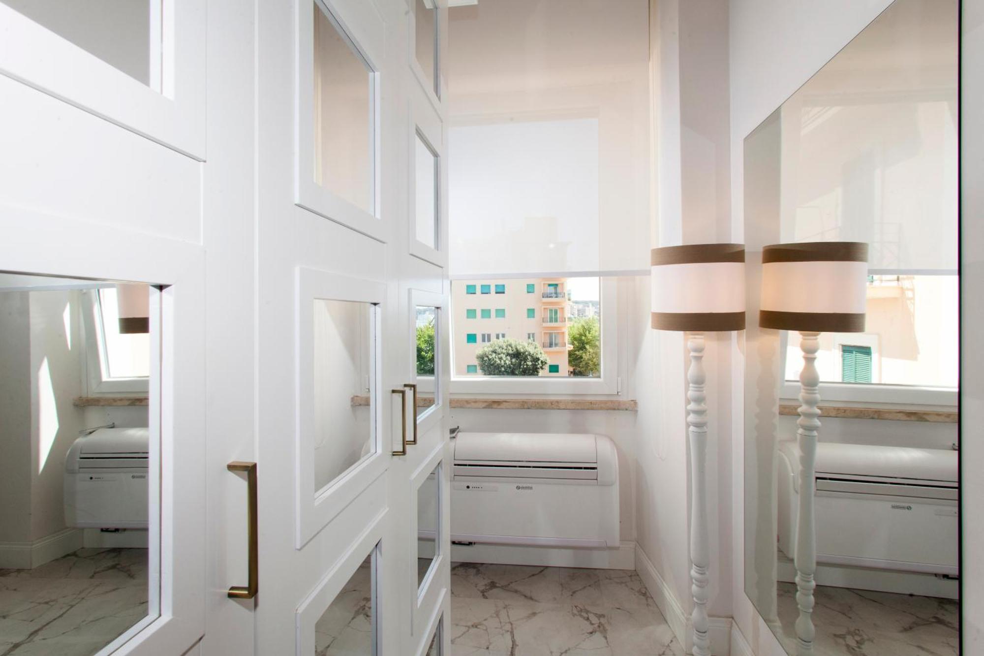 La Finestra Sul Mare Central Apartment Vista Mare อันซีโอ ภายนอก รูปภาพ